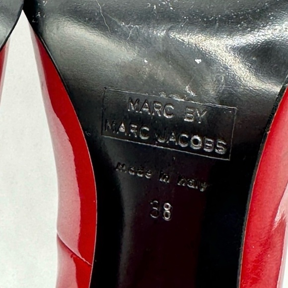 Marc by Marc Jacobs Glossy Red Pointed Toe Pumps - Picture 8 of 8